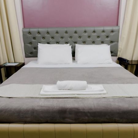 The Horizon Suites And Arcade General Santos City Ngoại thất bức ảnh