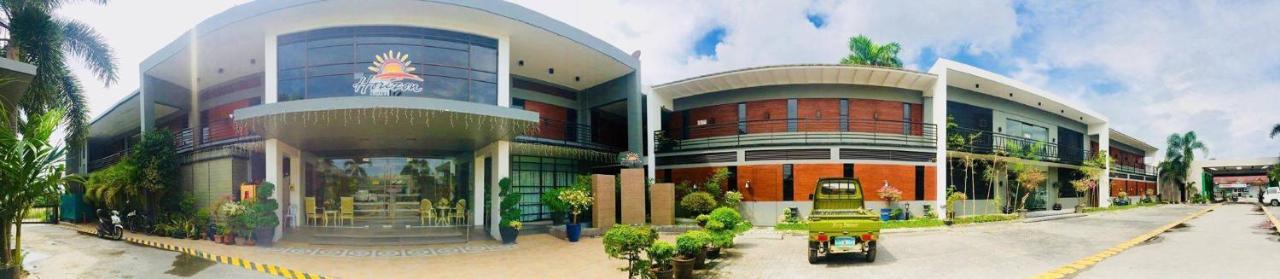 The Horizon Suites And Arcade General Santos City Ngoại thất bức ảnh