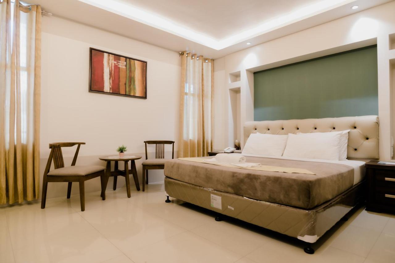 The Horizon Suites And Arcade General Santos City Ngoại thất bức ảnh