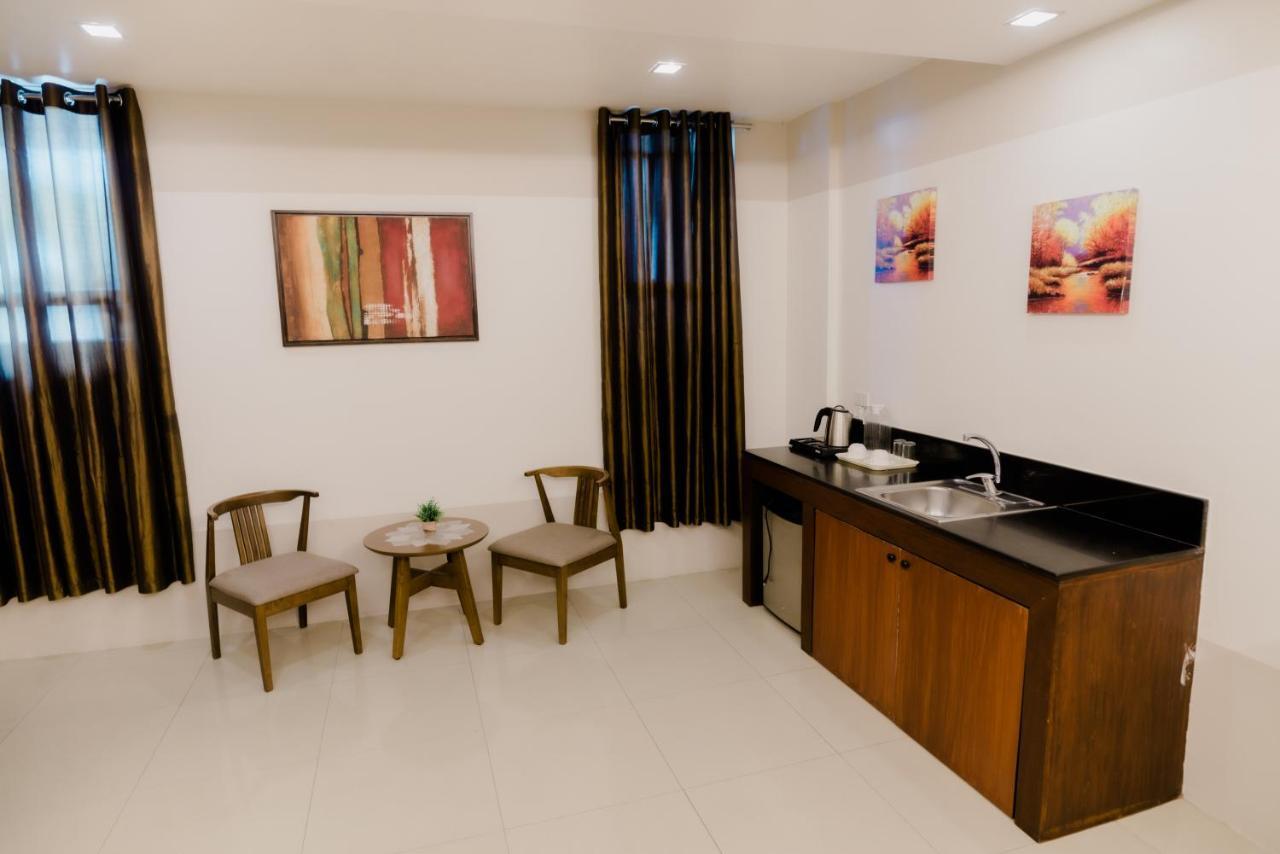 The Horizon Suites And Arcade General Santos City Ngoại thất bức ảnh